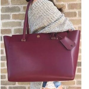 Pristine✨ Tory Burch tote or shoulder bag- Parker style